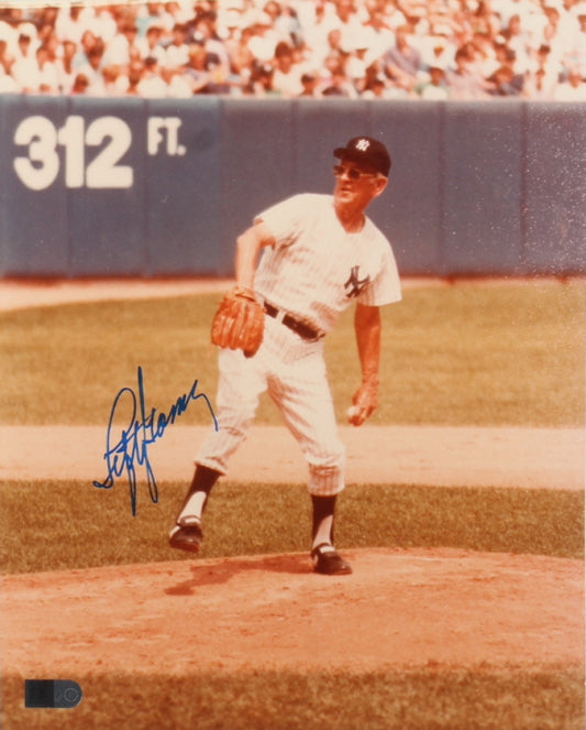 Lefty Gomez Signed Yankees 8x10 Photo (AIV)