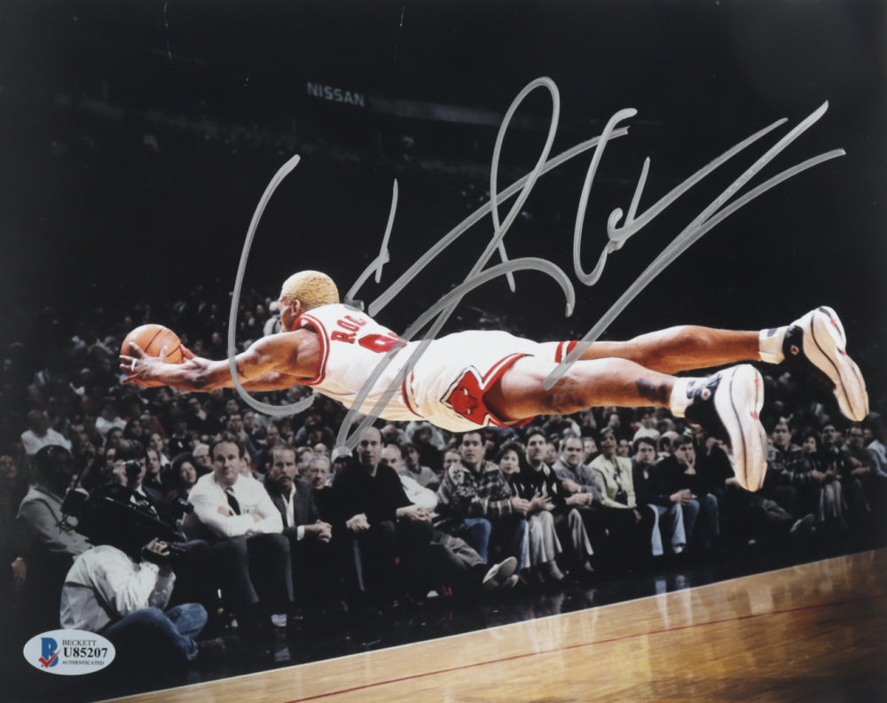 Dennis Rodman Signed Bulls 8x10 Photo (Beckett COA)