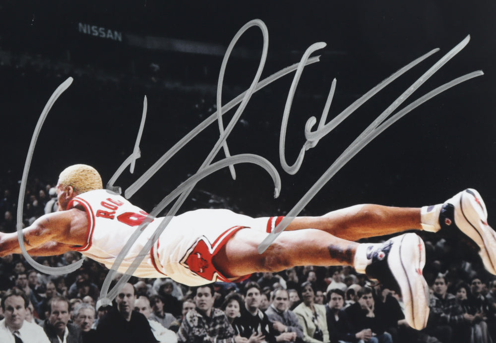 Dennis Rodman Signed Bulls 8x10 Photo (Beckett COA)