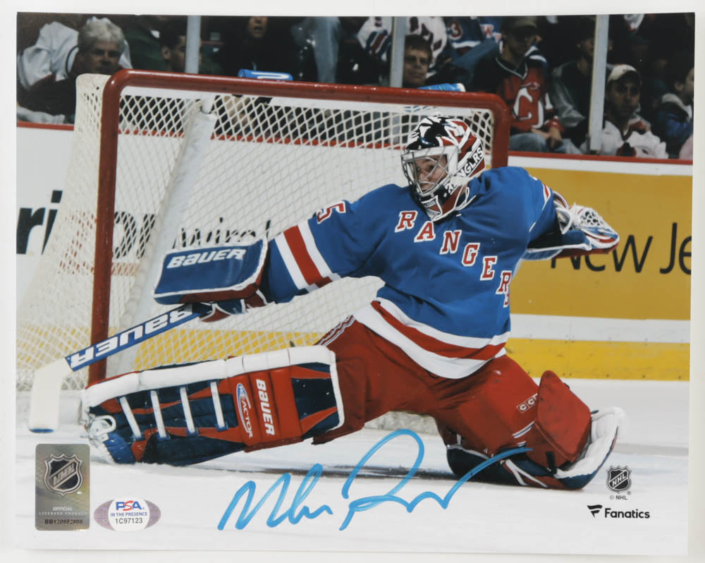 Mike Richter Signed Rangers 8x10 Photo (PSA) PSA In-the-Presence